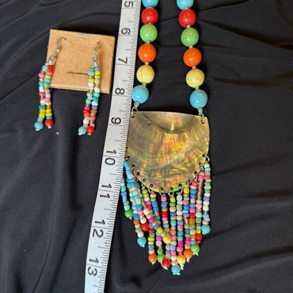 NWT Multicolor Mother of Pearl See Bead Tassel Statement Necklace and Earrings - Picture 10 of 10